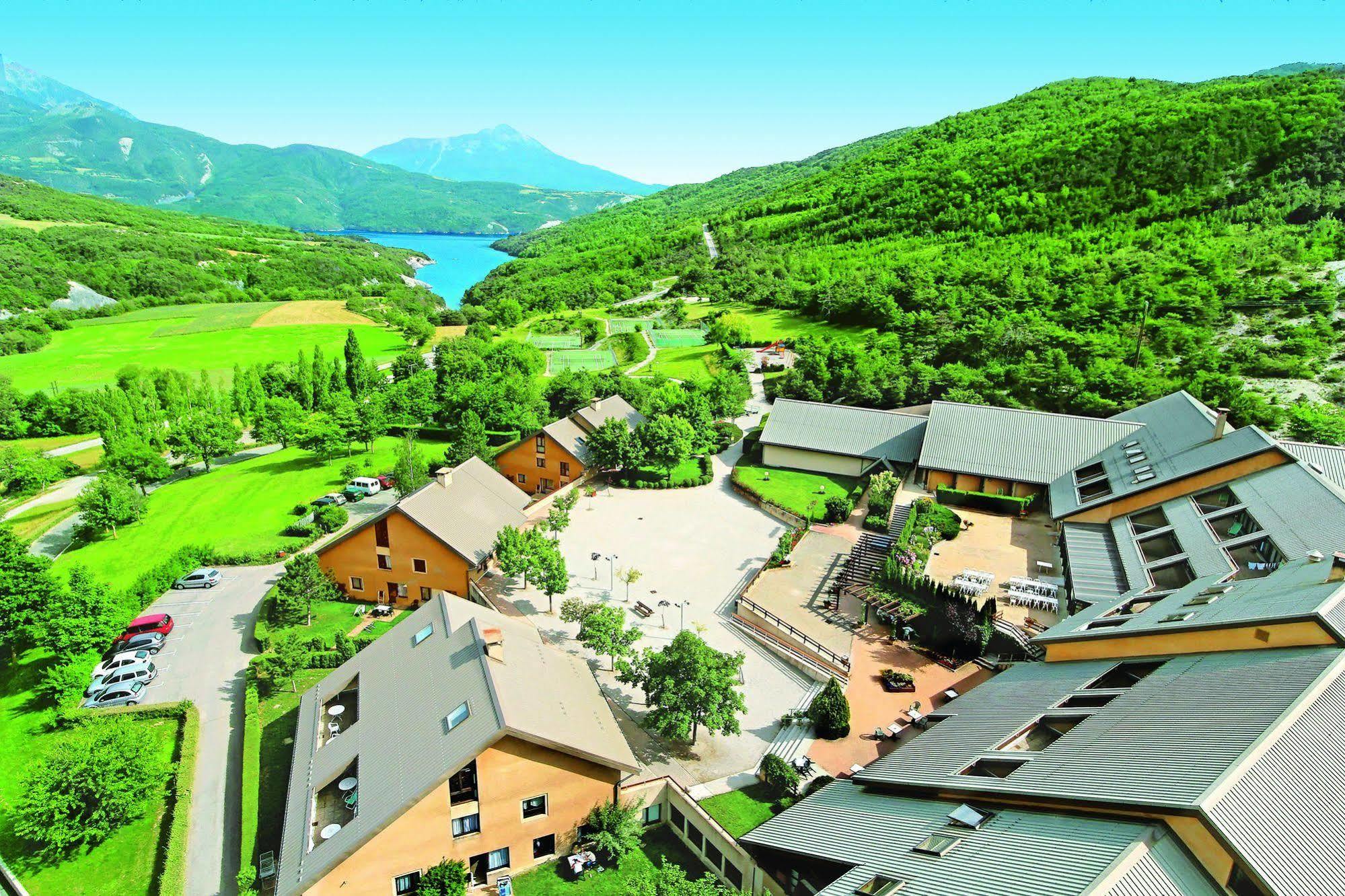Club Vacances Bleues Les Horizons Du Lac ショルジュ エクステリア 写真